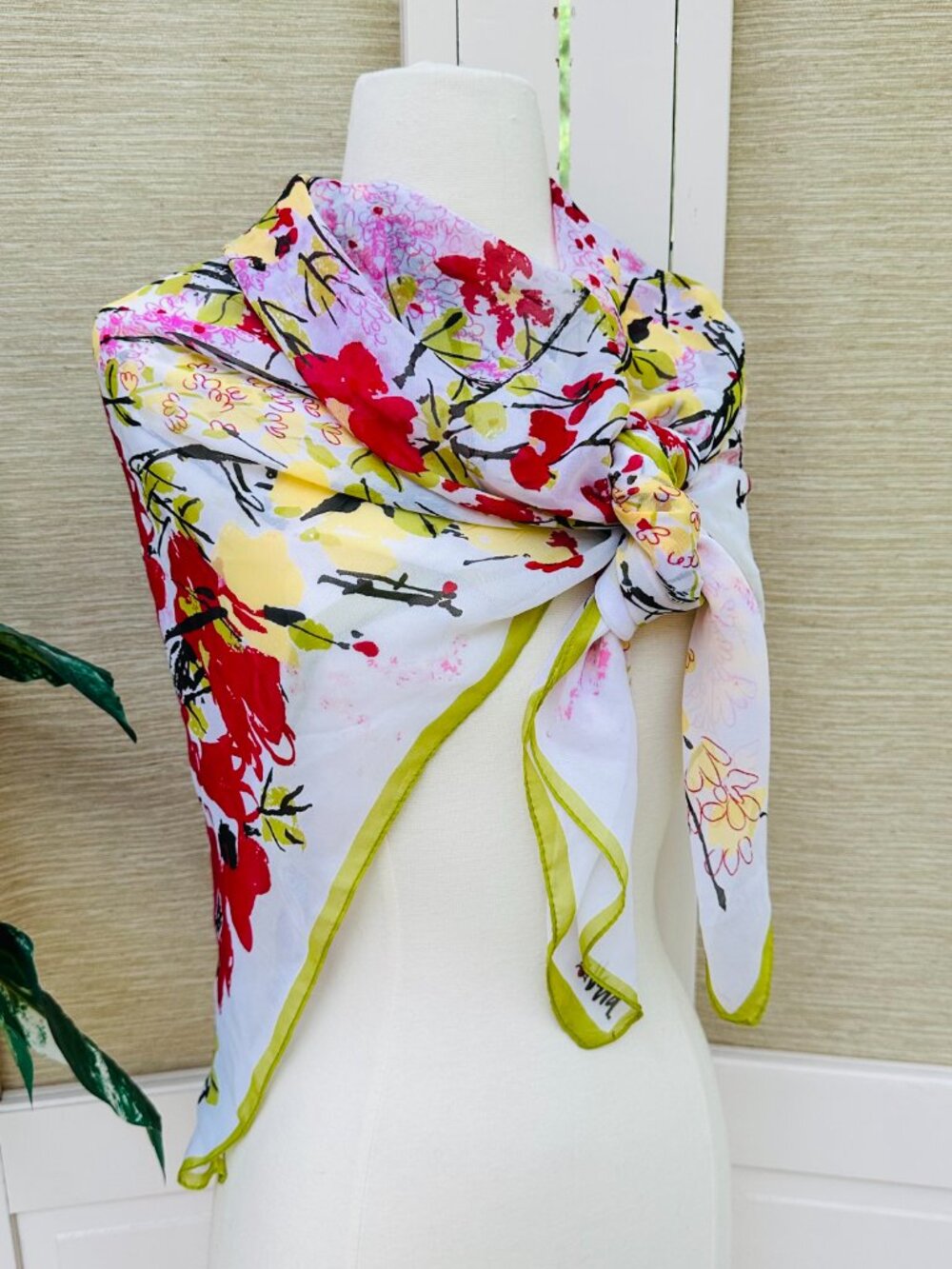 Vera for Target Oversized Floral Scarf 43x43 Square Wrap Pink Red Yellow - Picture 6 of 7